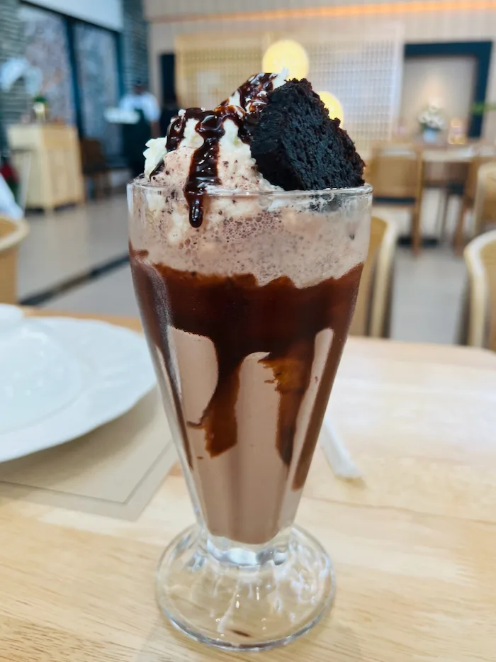 CHOCOLATE MILKSHAKE | P215