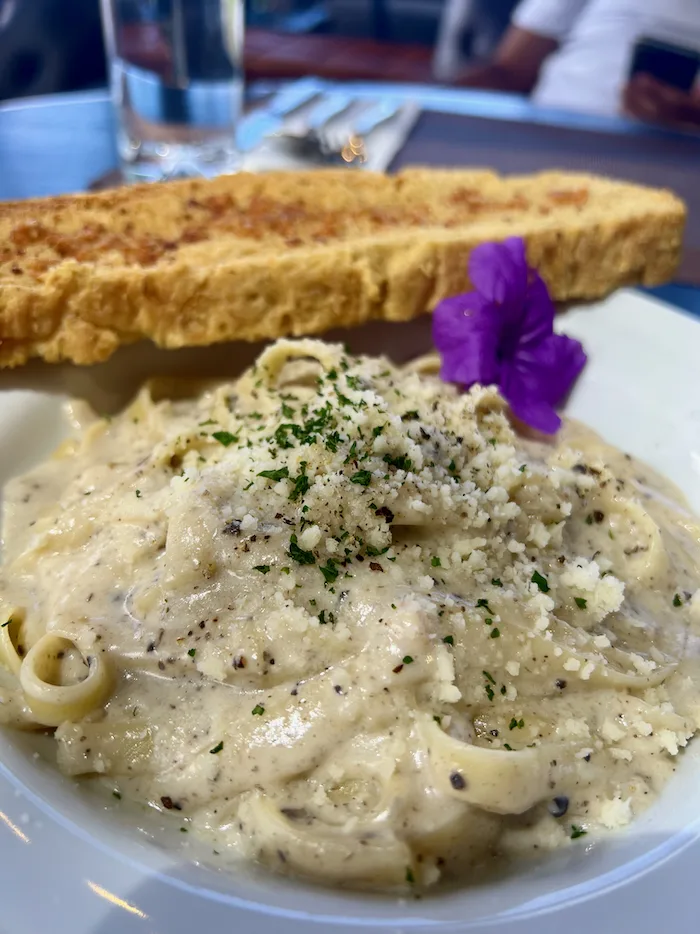 TAGLIATELLE CON IL TARTUFO